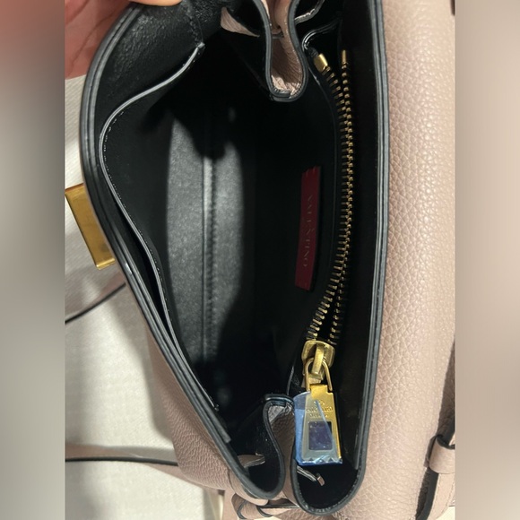 Valentino   VRing Small Crossbody Bag - Picture 9 of 11